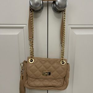 Beige shoulder purse!